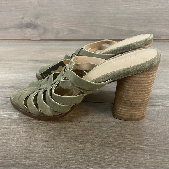 Crevo | Hazelle Block Heel Sandals Sage Green 8.5 - Picture 4 of 8